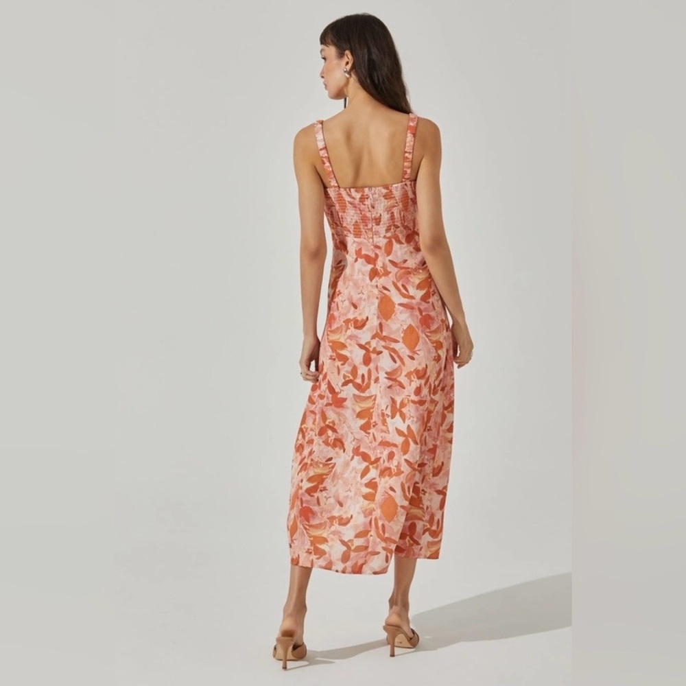 ASTR Coral Floral Midi Dress